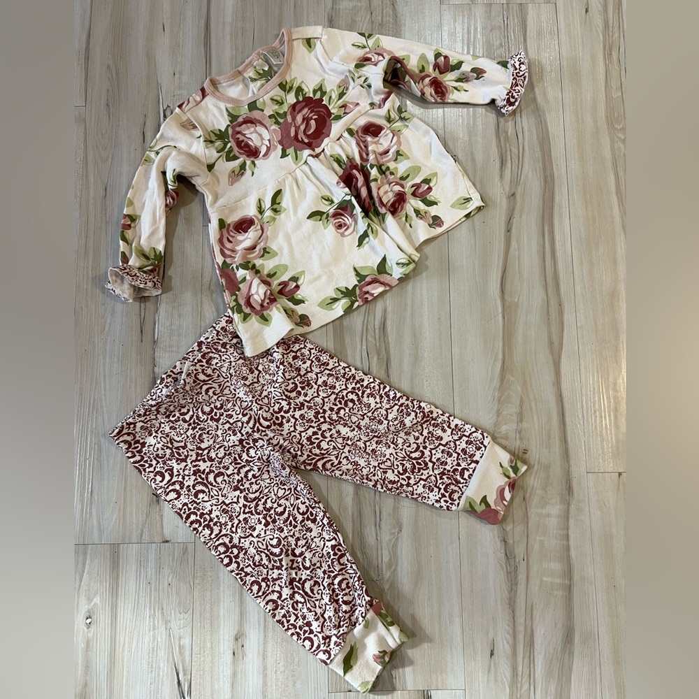 Tesa babe 3t matching lounge set Floral Kids Pajamas Set • worn twice